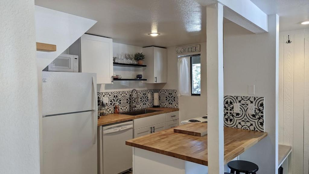 Cozy Condo Walking Distance To Village And Gondola W/ Pool/ Jacuzzi Sleeps 4. Mammoth Lakes Exterior foto