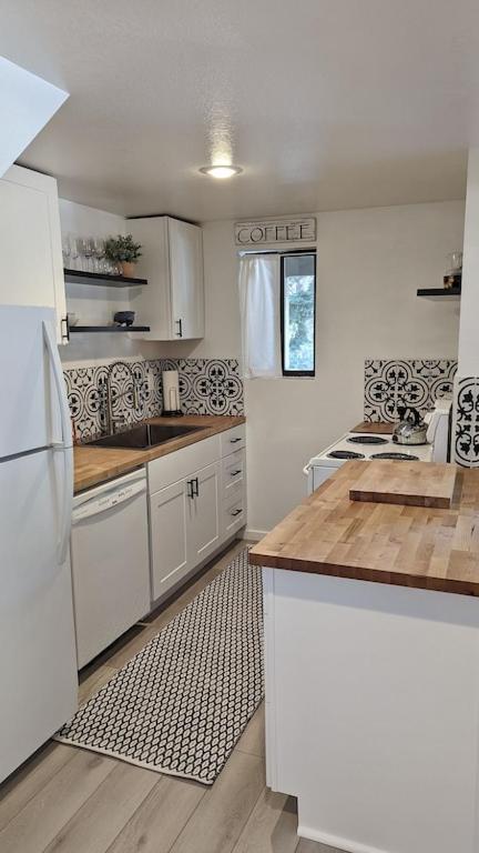 Cozy Condo Walking Distance To Village And Gondola W/ Pool/ Jacuzzi Sleeps 4. Mammoth Lakes Exterior foto